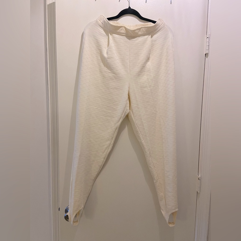 Vintage 90s Liz & Co off-white stirrup pants